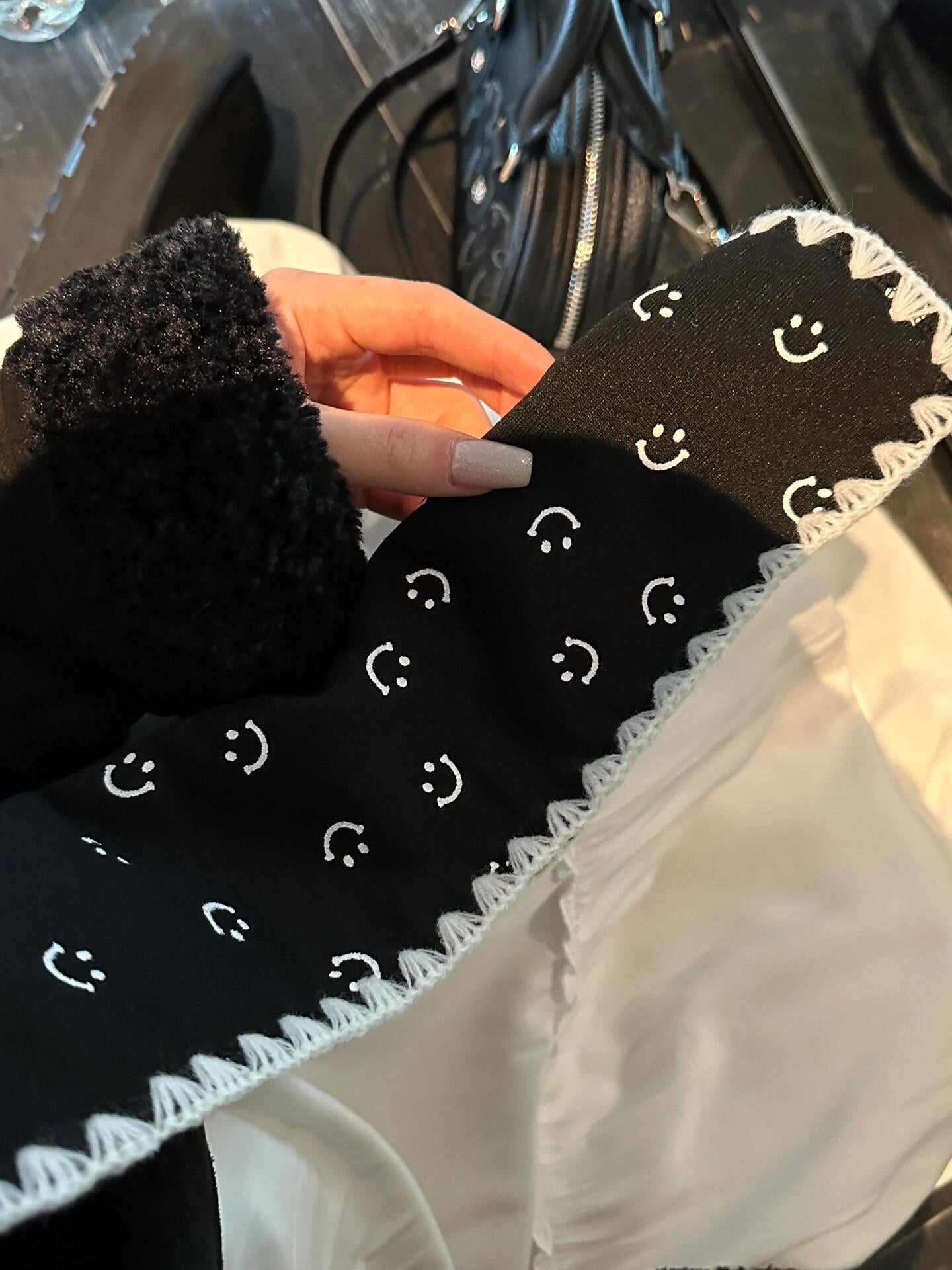Minjiena Cute Smiling Face Lace Scarf Hat Platonelstore