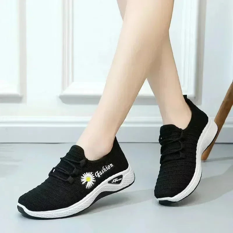 Women's Shoes Autumn New Style True Fly Weaving Old Beijing Cloth Shoes Little Daisy Women's Casual Sports Shoes Walking Shoes Platonelstore